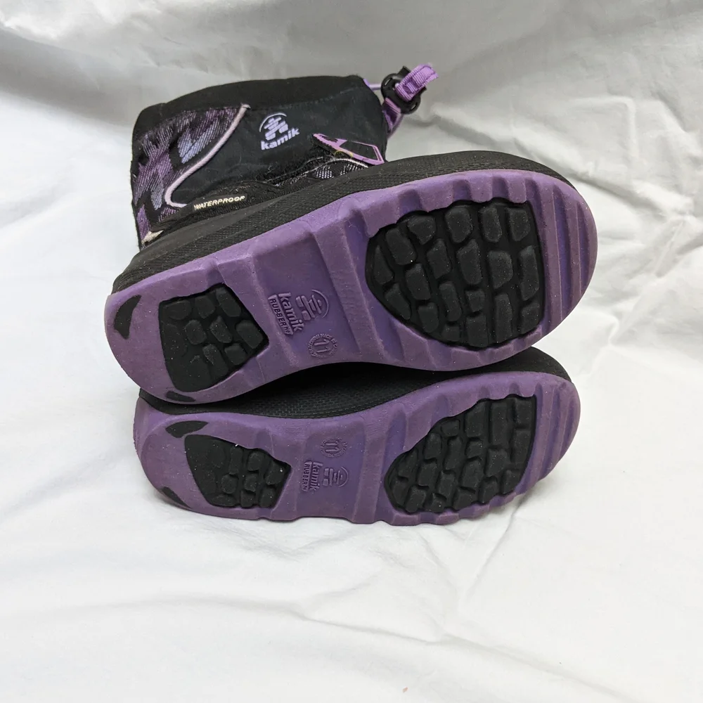 Kamik Girls Insulated Snow Boots Size 11